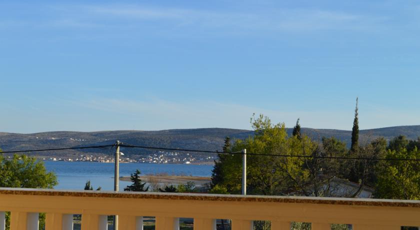 Apartments Zdenka Starigrad Paklenica Quarto foto